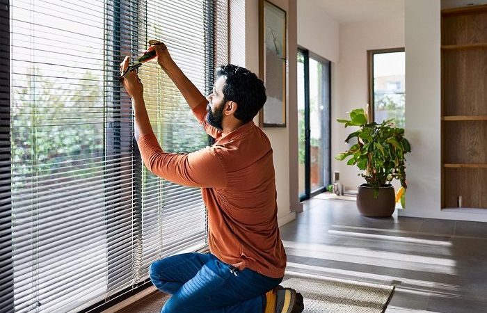 blinds fixing