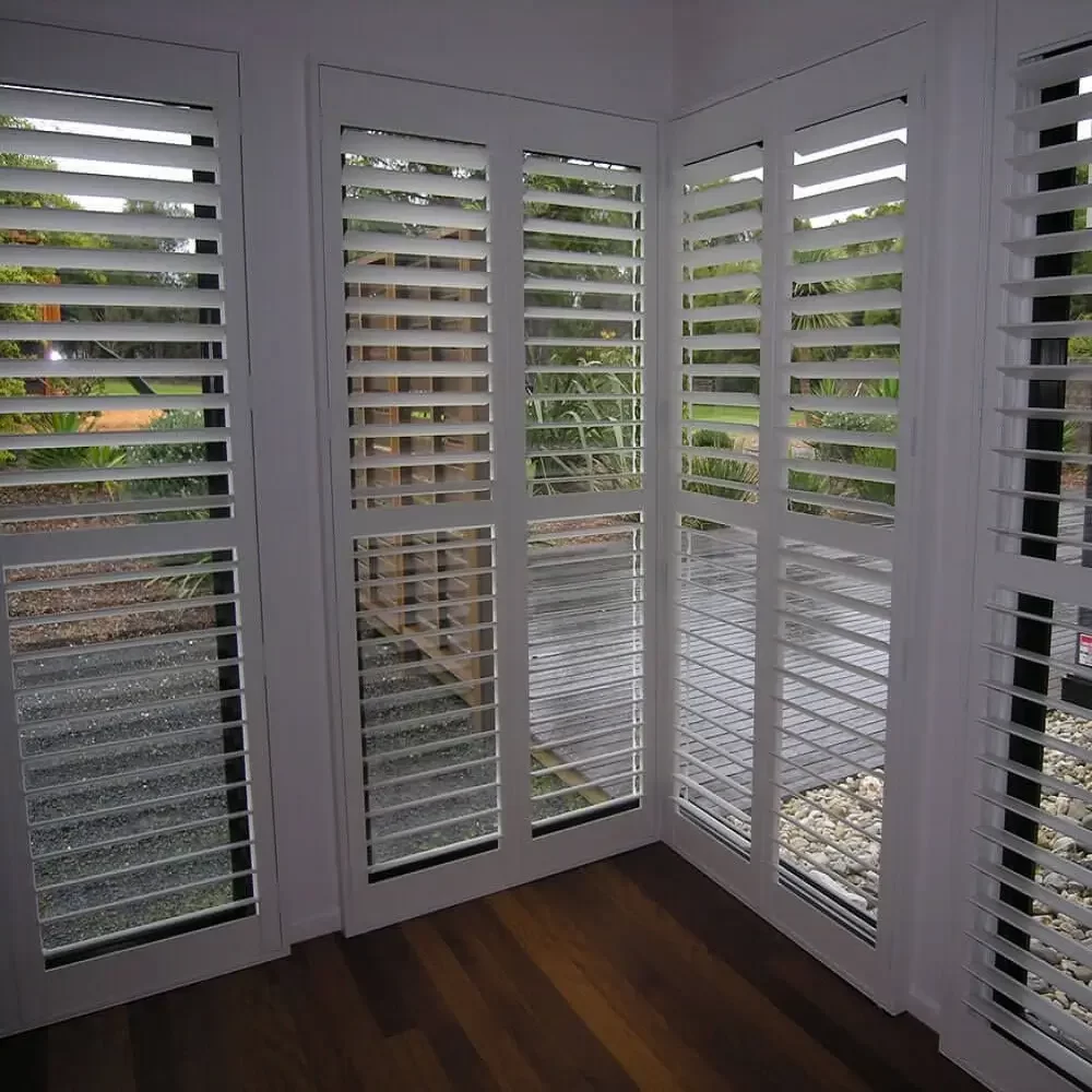 Shutter Blinds 3 Shutter Blinds